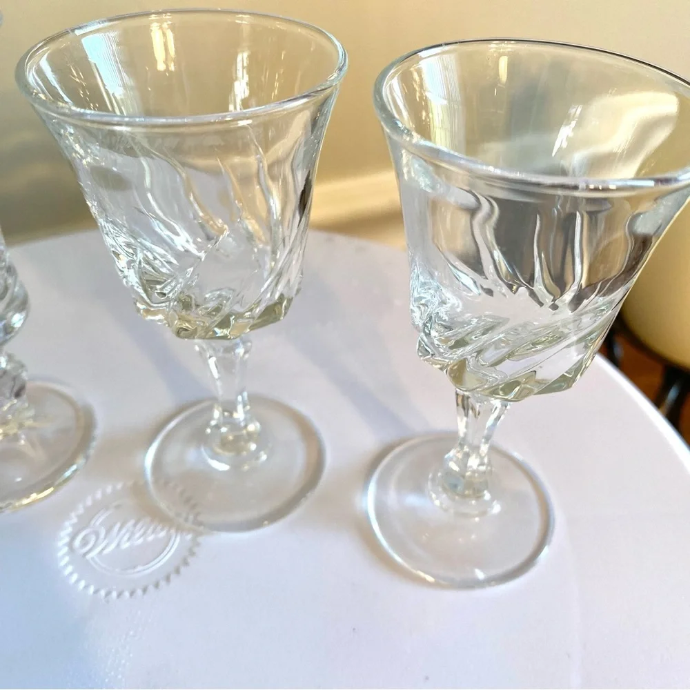 Apéritif 4pc set in glass and cut crystal or shot glasses vintage
